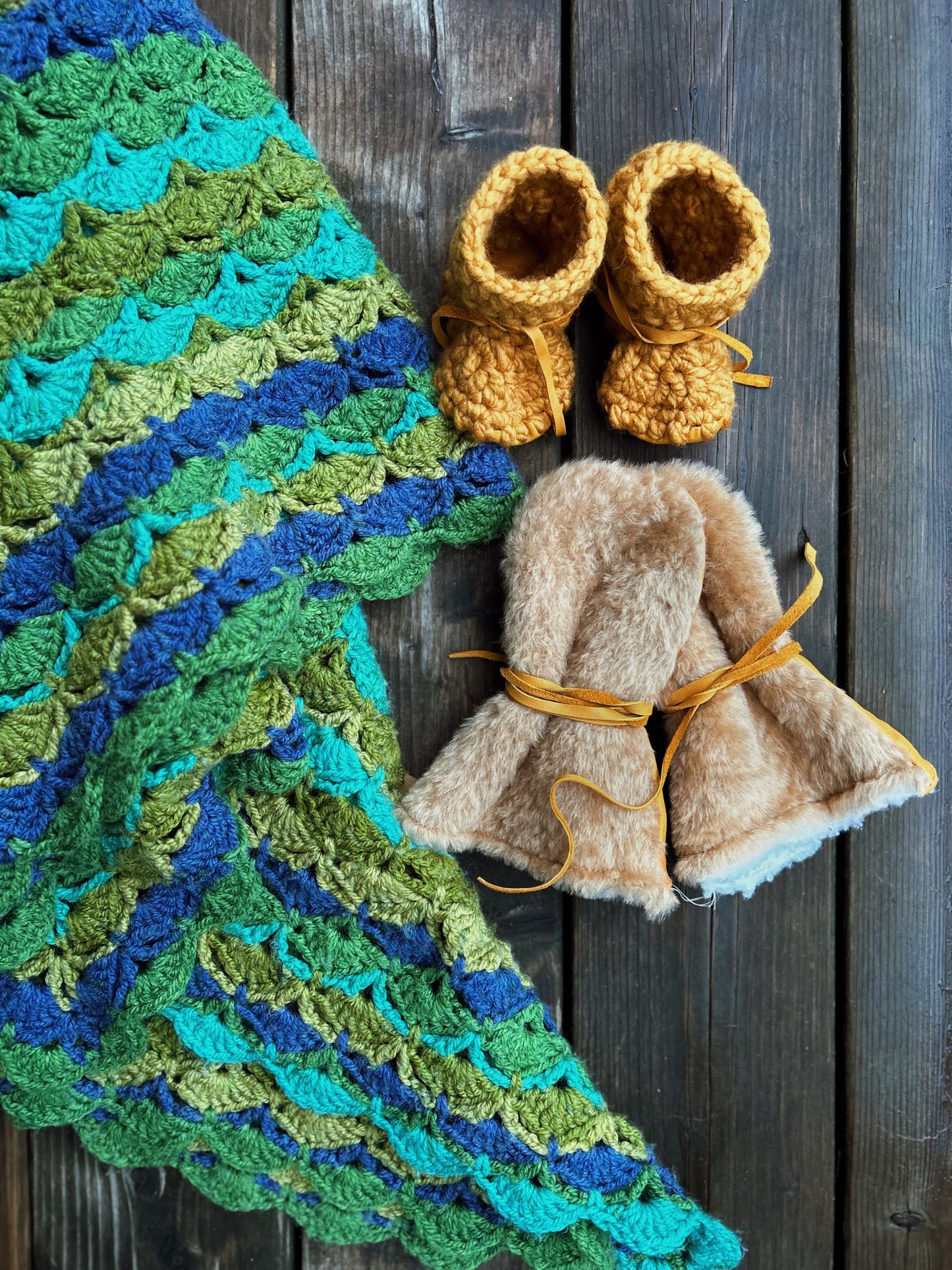 Scallop Stitch Baby Blanket